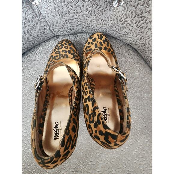 Massimo Mary Jane Strap Heels, Size 8.5 - Picture 5 of 7